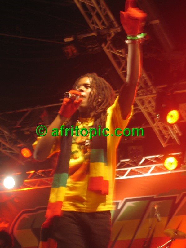 ../Images/Summerjam2005 110.jpg